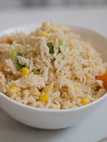 egg fried rice in bowl