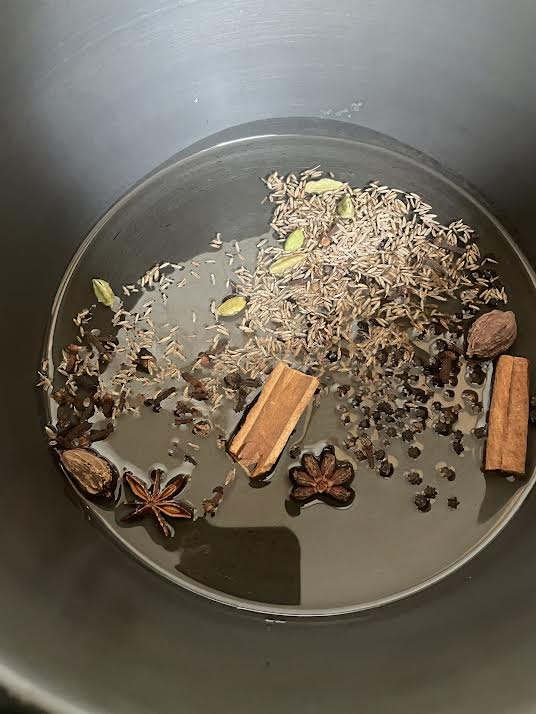 Whole spices in oil