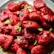 Tandoori chicken tikka bites in plate