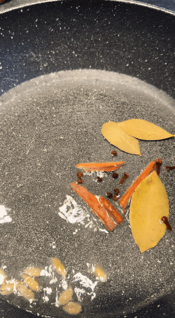 Lamb Chops Curry Whole Spices in oil