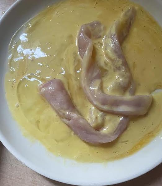 Chicken in egg mayo bowl