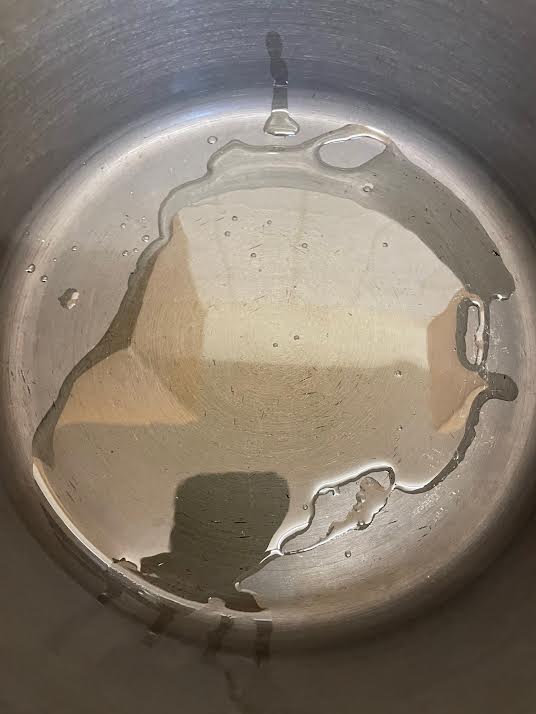 Oil in pot