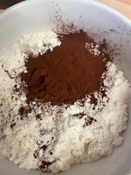Flour and Cocoa in bowl