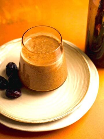 Chocolate Date Smoothie in a cup