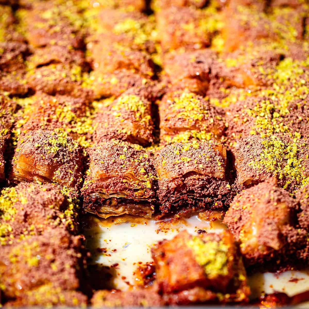 Cold Milk Baklava in tin