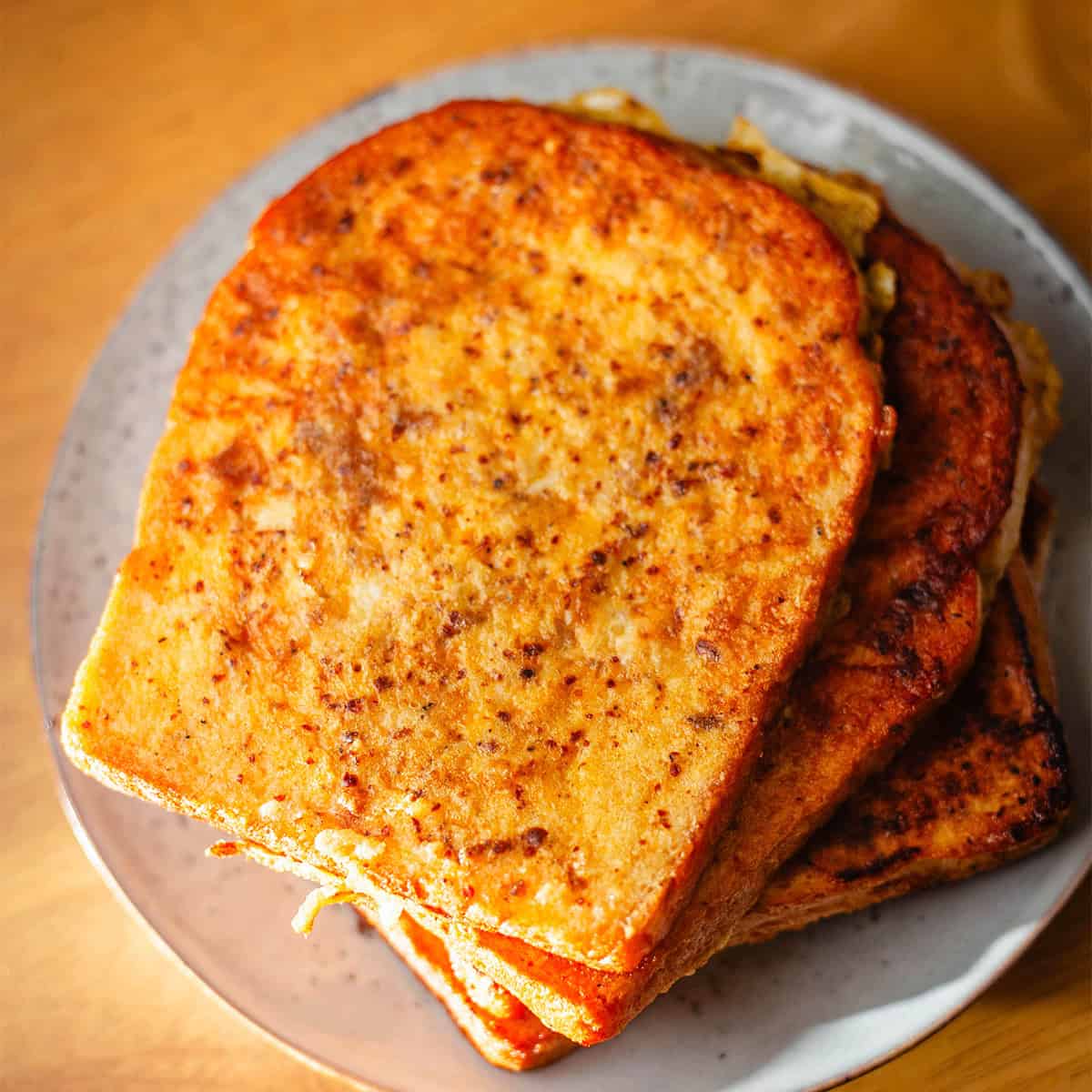 Turkish French Toast (Yumurtalı Ekmek) 3 Turkish French Toast in plate