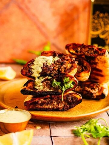 Arayes in plate