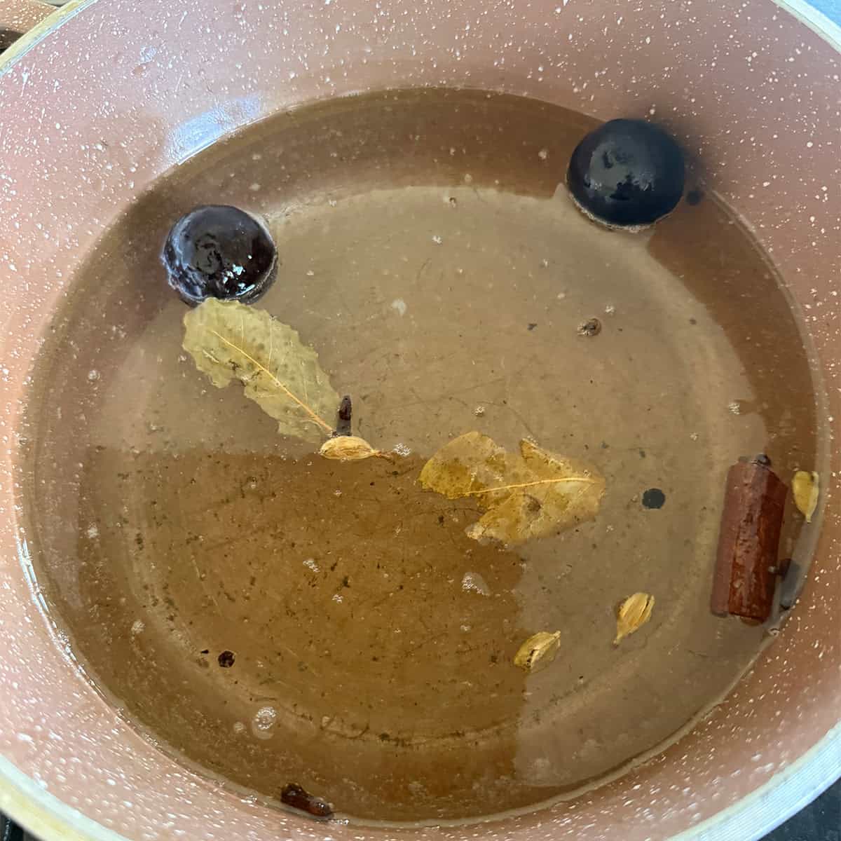 Water and Spices in pot