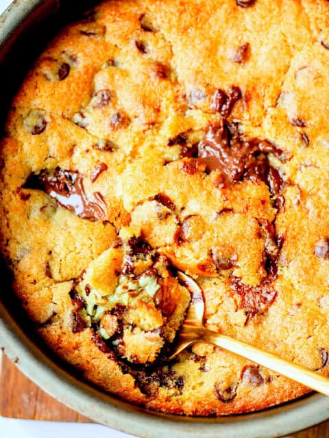 Pistachio and Chocolate cookie dough in tin